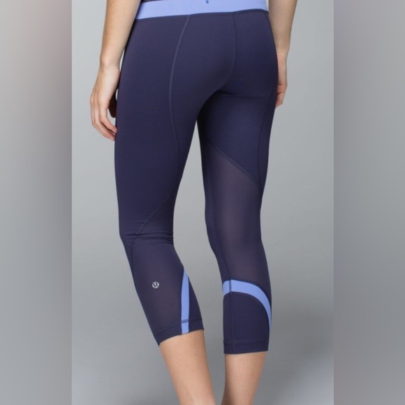 Lululemon women’s Run: Inspire Crop II leggings Sz 2 - Picture 6 of 15